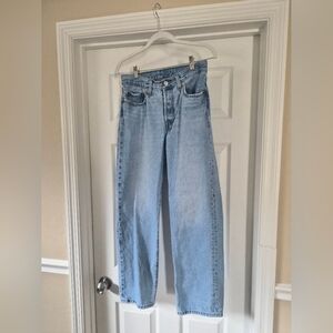 Levi's Women's Light Blue Straight Leg Jeans